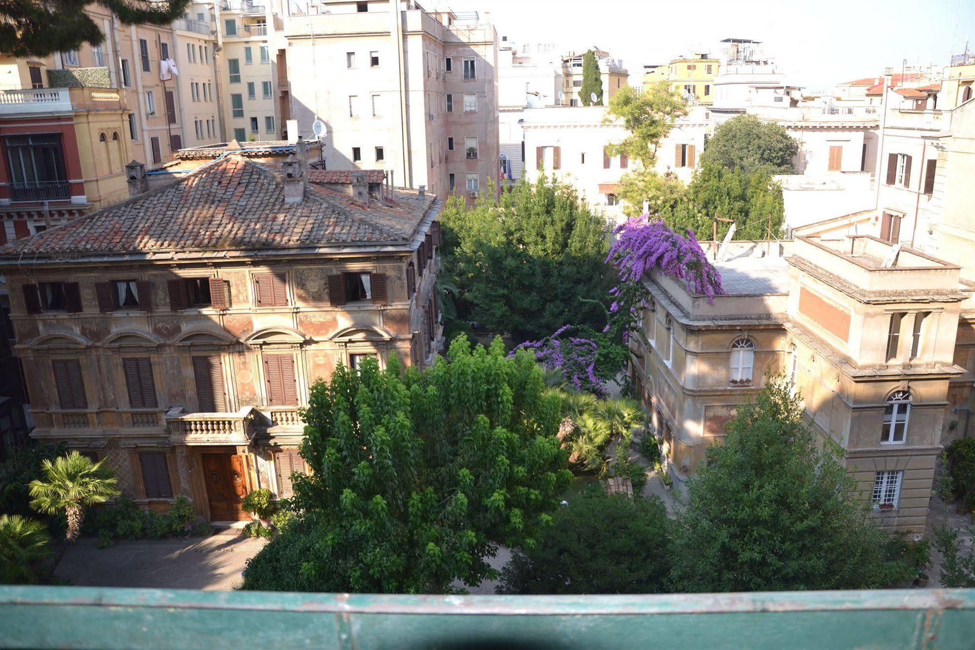 Hotel Lucky House Rom Exterior foto